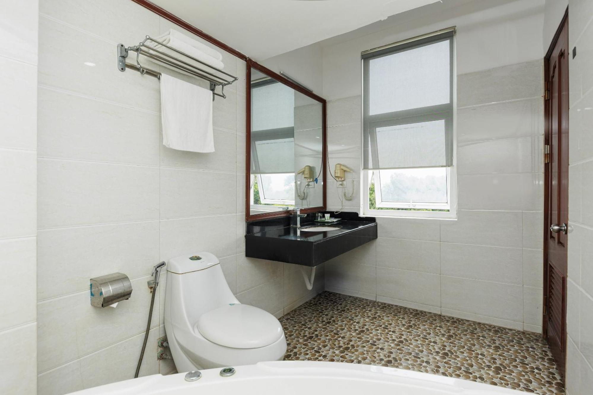 Oyo 472 Lenka Hotel Hanoi Zewnętrze zdjęcie